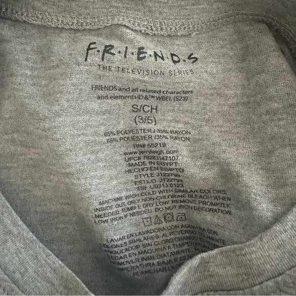 Friends New York Skyline Logo T-Shirt Womens Small Tee - Picture 4 of 4